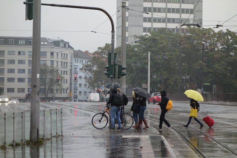 rouler-velo-sous-la-pluie